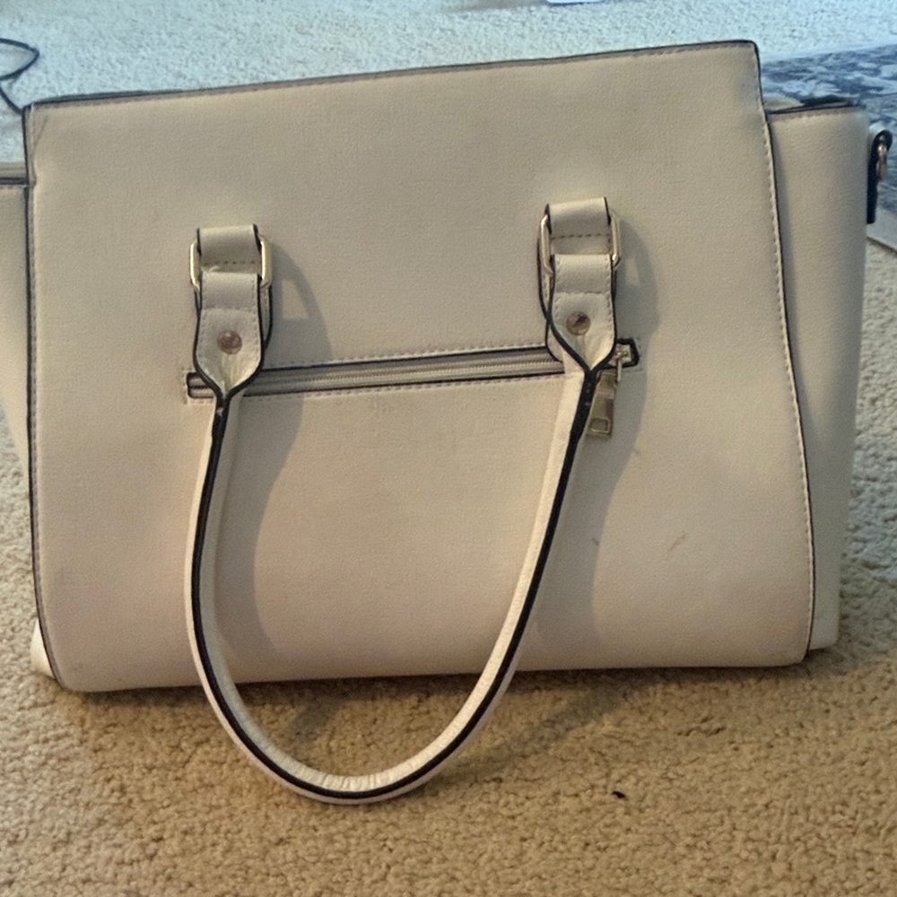 Elegant White Satchel Bag - Picture 3 of 4